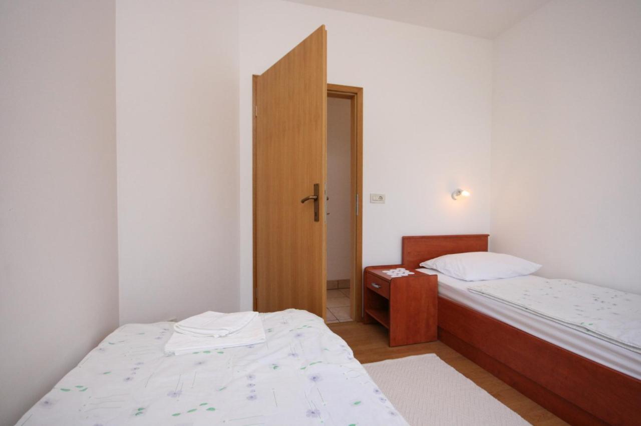 Apartment Stara Novalja 6301B מראה חיצוני תמונה