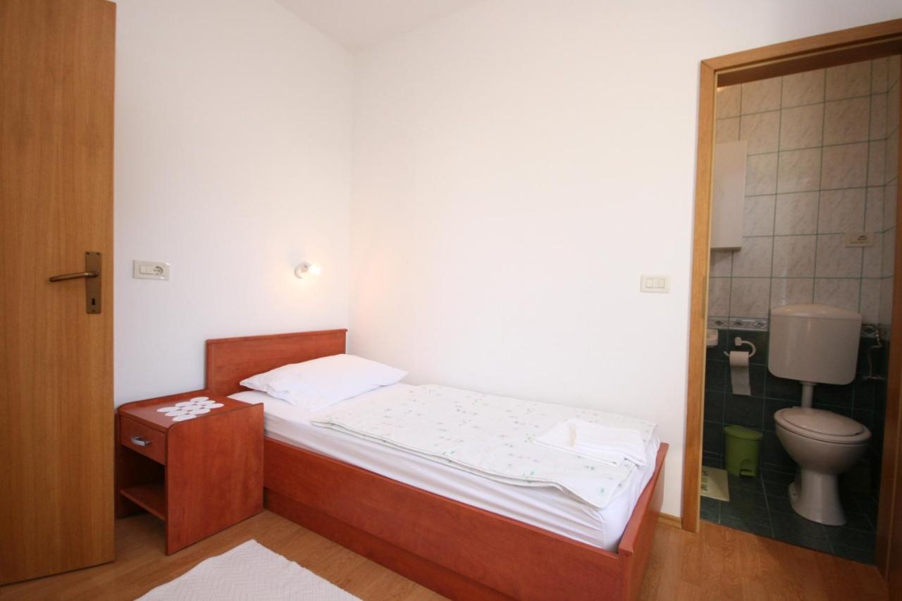 Apartment Stara Novalja 6301B מראה חיצוני תמונה