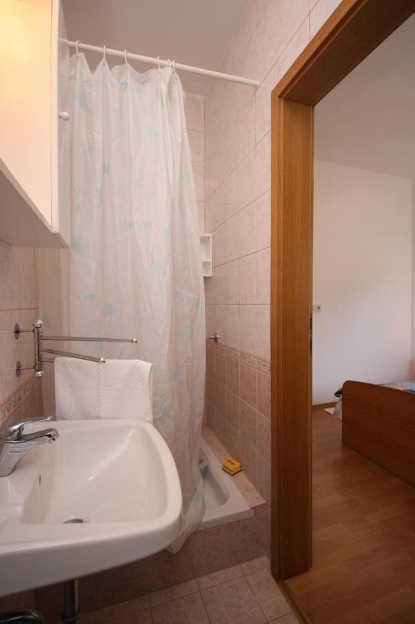 Apartment Stara Novalja 6301B מראה חיצוני תמונה